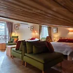 Hotel Gintarautojai