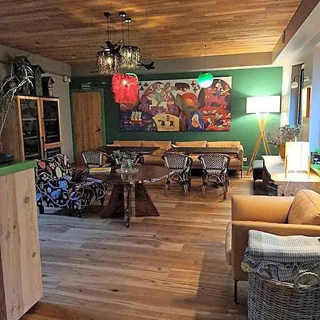 Gintarautojai Hotel *
